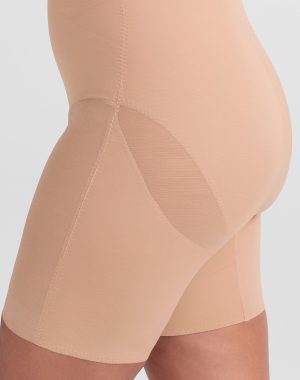 Mid-Waist Short